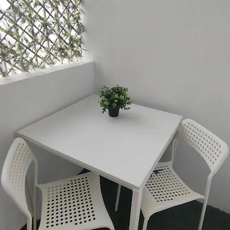 Small And Cozy - G10 * Valencia