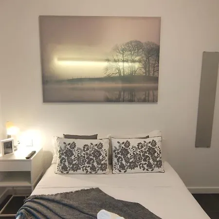 Guest house Small And Cozy - G10 *