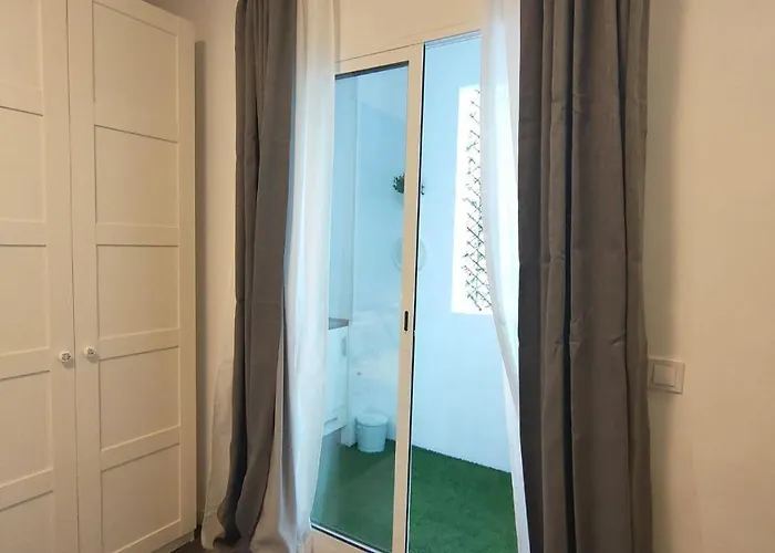 Small&cozy - G10 3* Walencja